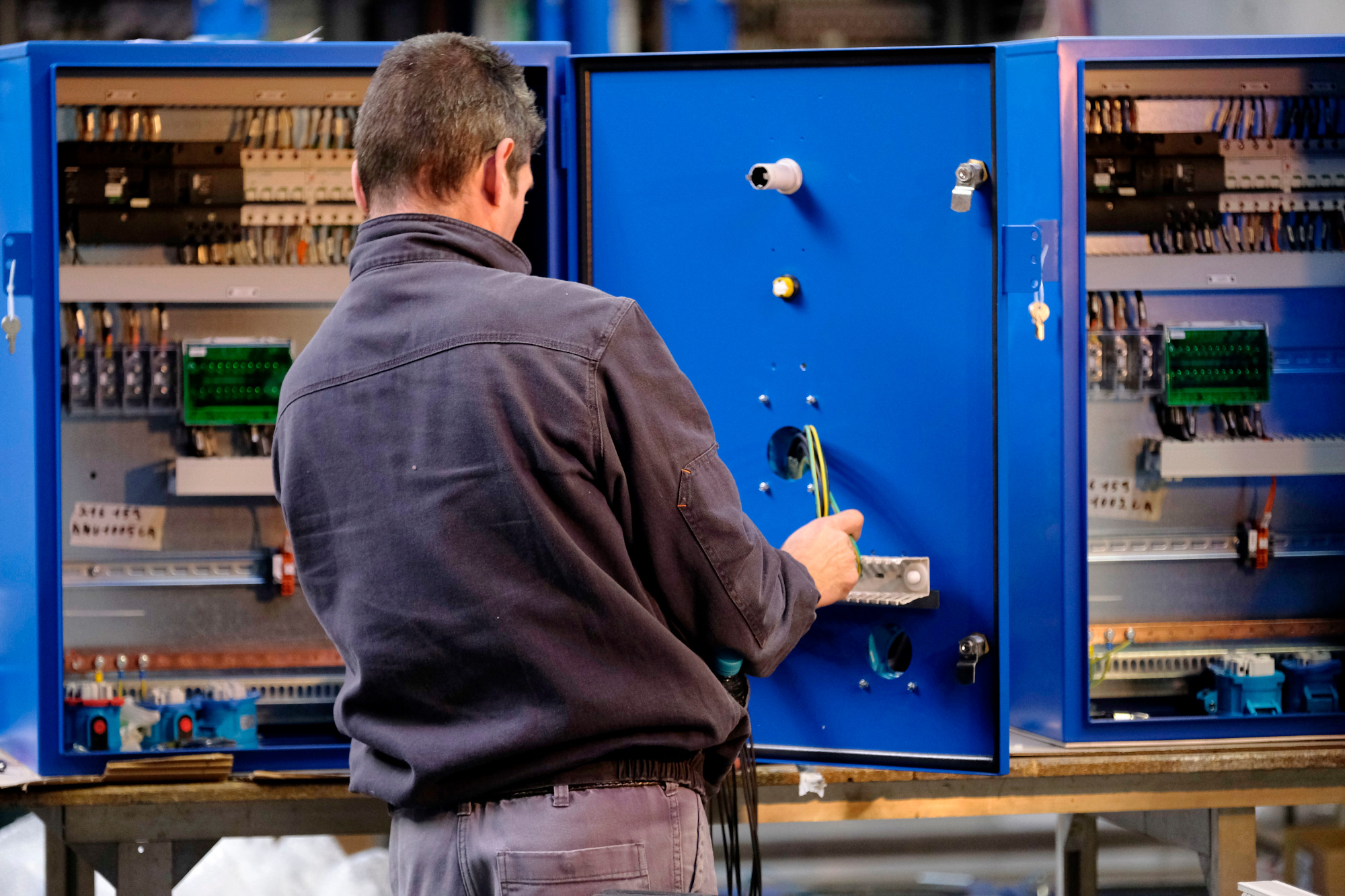 Schermesser Electric Systems monteur cableur